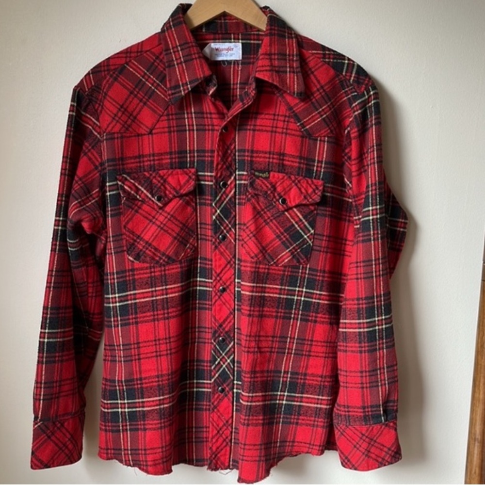 Wrangler Red and Black Casual Button Down Shirt